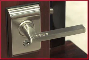 Providence Local Locksmith Providence, RI 401-757-6190 - 7-entry-door-lock